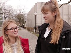 B&uuml_cherw&uuml_rmer in der Erotikabteilung