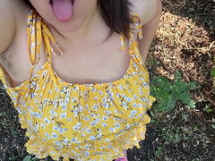 Hot chubby MILf showing her hairy pussy and masturbate in a deepth of the forest outdoor!