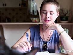Olive Glass, talks Fetishes and Cums with her Hitachi
