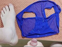 Big Cumshot on Panties